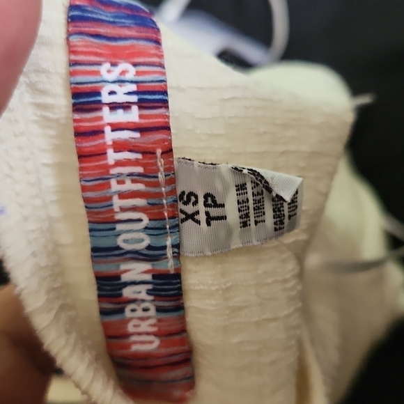 URBAN Outfitters Top - Picture 8 of 8